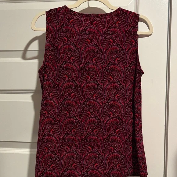 Roz & Ali Burgundy Paisley V-Neck Blouse - Picture 3 of 3